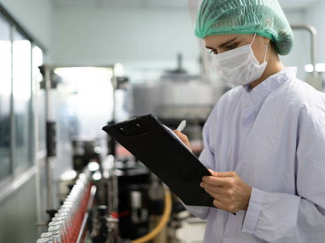 Assure une sécurité optimale dans l'environnement de l'usine